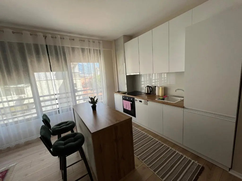 Comfy condo 6 minutes from downtown & Free Parking