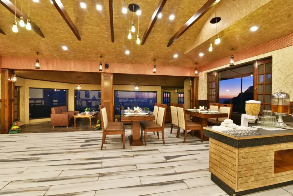 Pax Hotel Ark