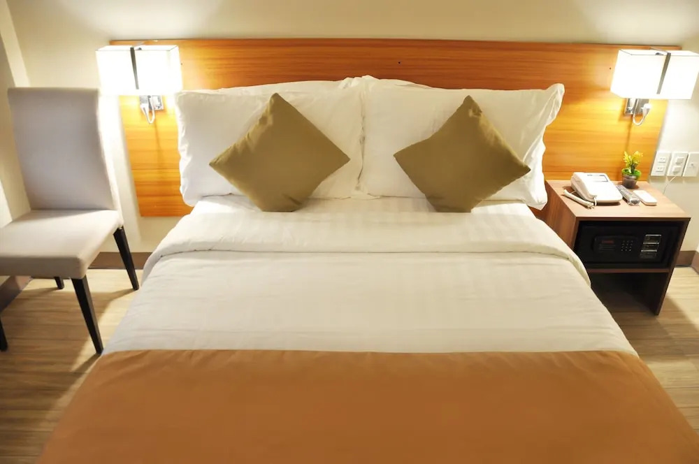 Baypark Inn