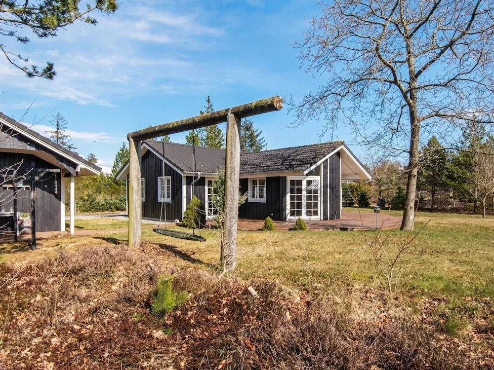 8 person holiday home in Løgstør-By Traum