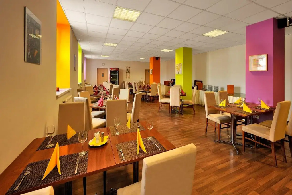 Hotel Color