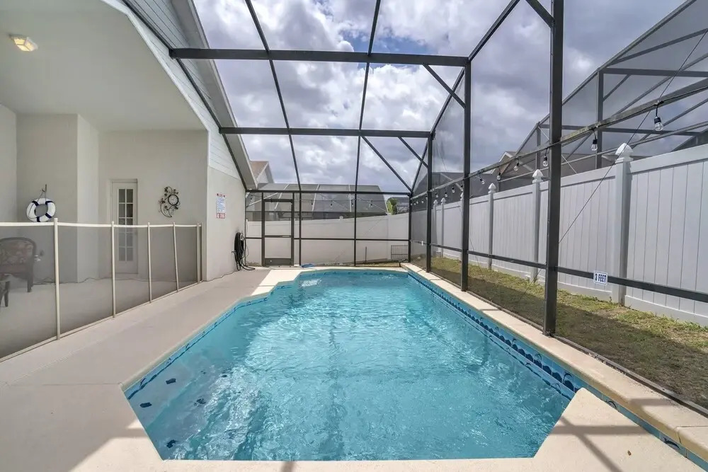 Beautiful Family Vacation Home With Private Pool. Close To Disney! 5 Bedroom Home by Redawning
