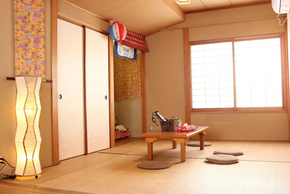 Okinawa Minshuku Kariyushi