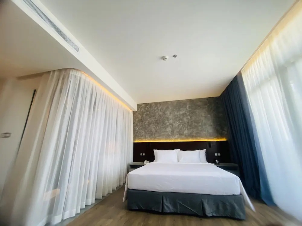 NEWCC HOTEL AND SERVICED APARTMENT
