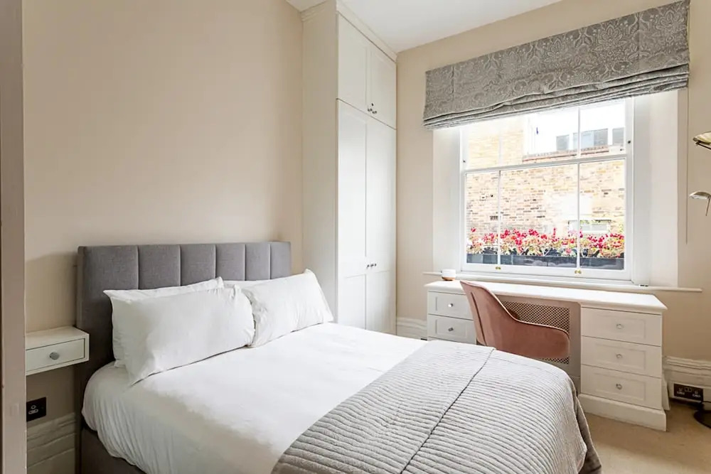 High Ceilings Cosy Flat in the Heart of Westbourne Grove