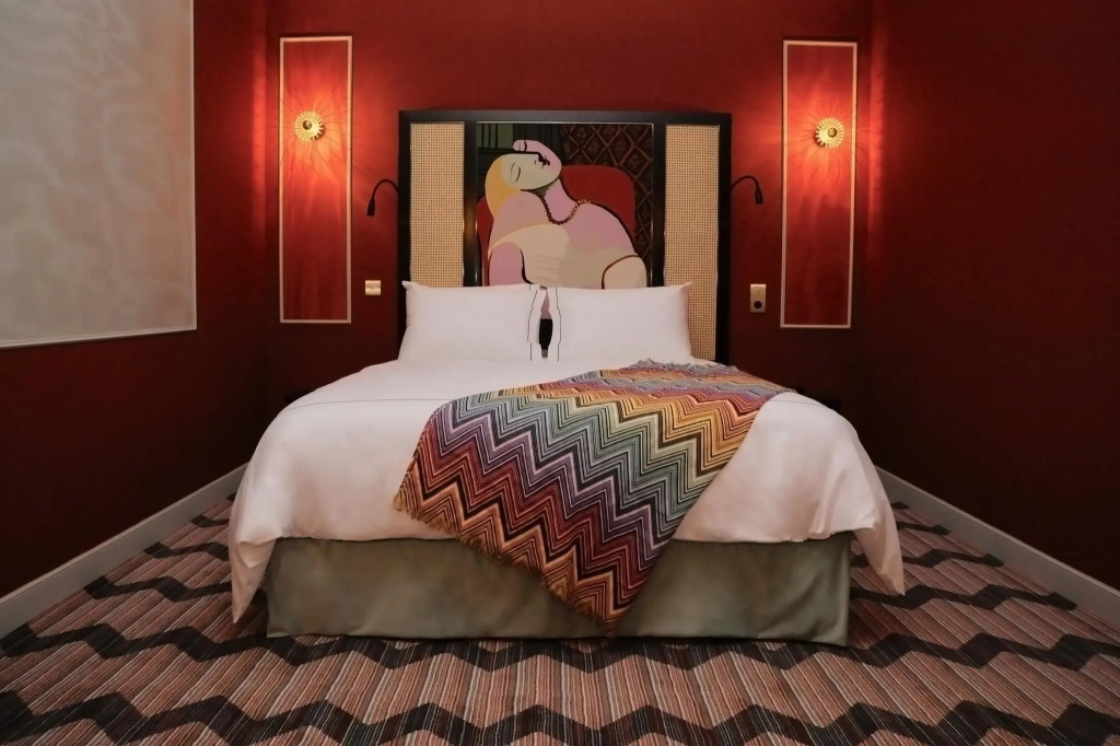 MomArt Hotel