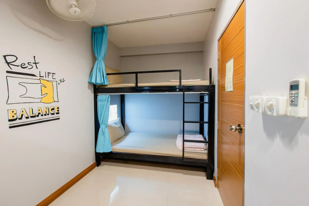 Restiny Hostel