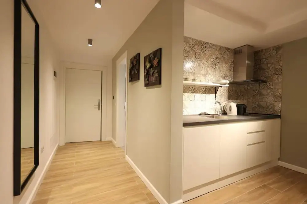 Grandstay Studios 105