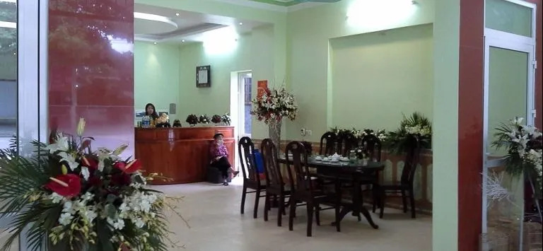 Avi Transit Hotel