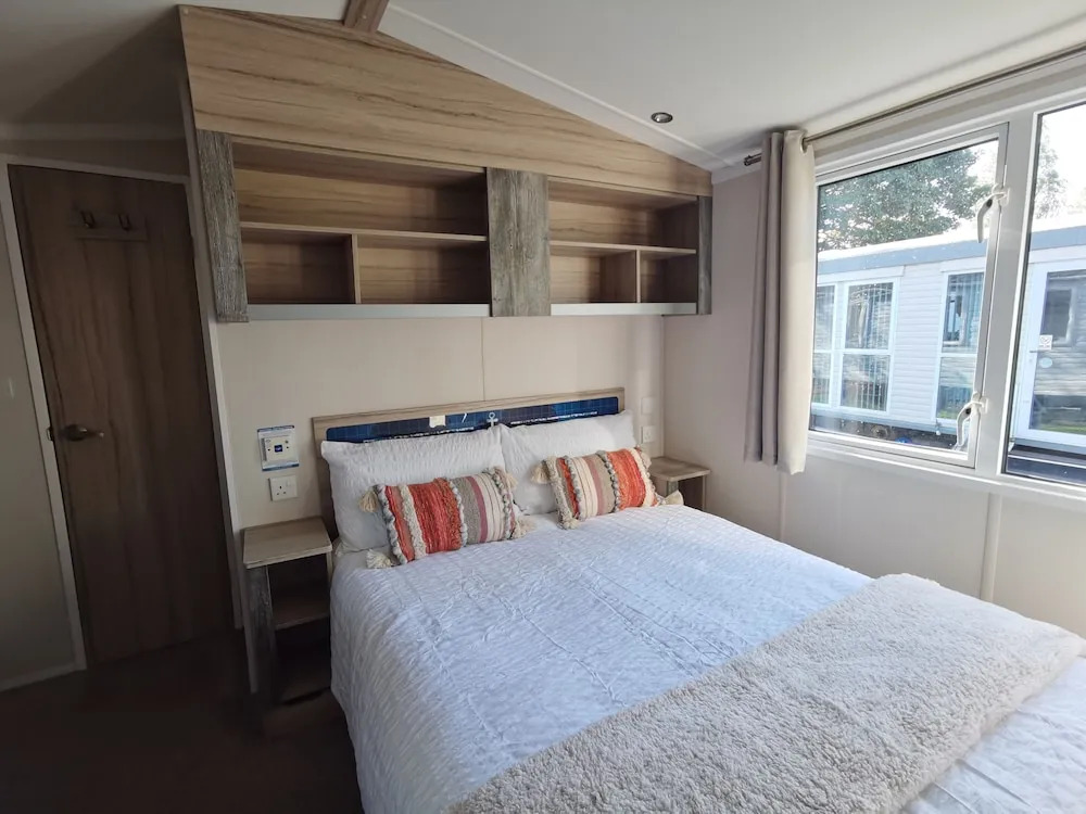 8berth- Smarttv- Closetobeach- Familyfriendly