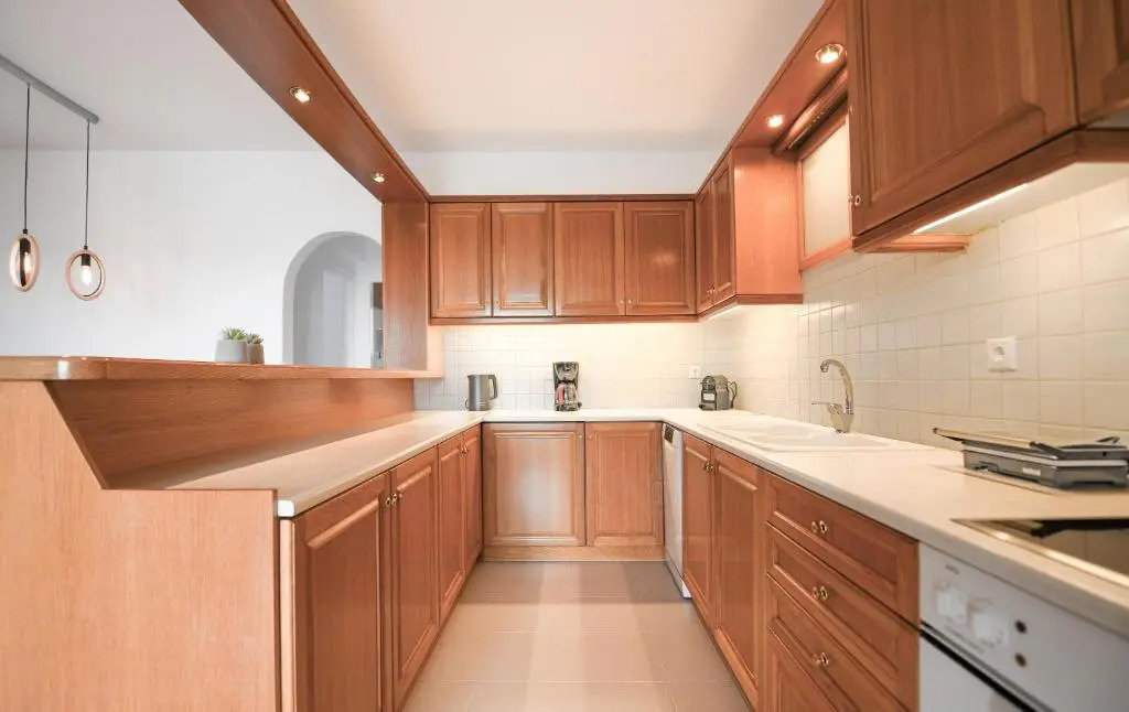 Amazing 2 bedroom apartment overlooking the Marina at Vourkari