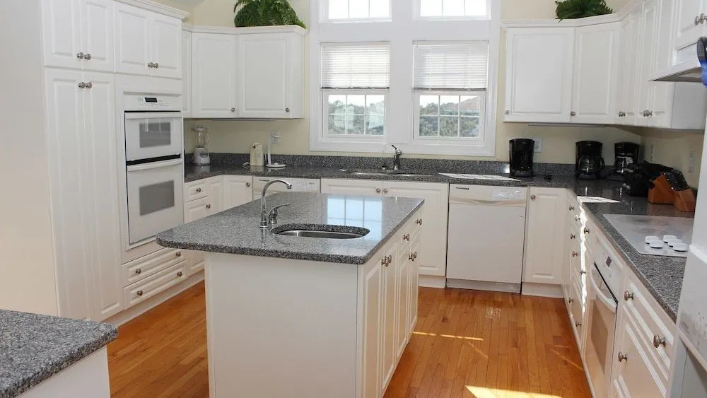 Keep Smiling - 8 Br Home