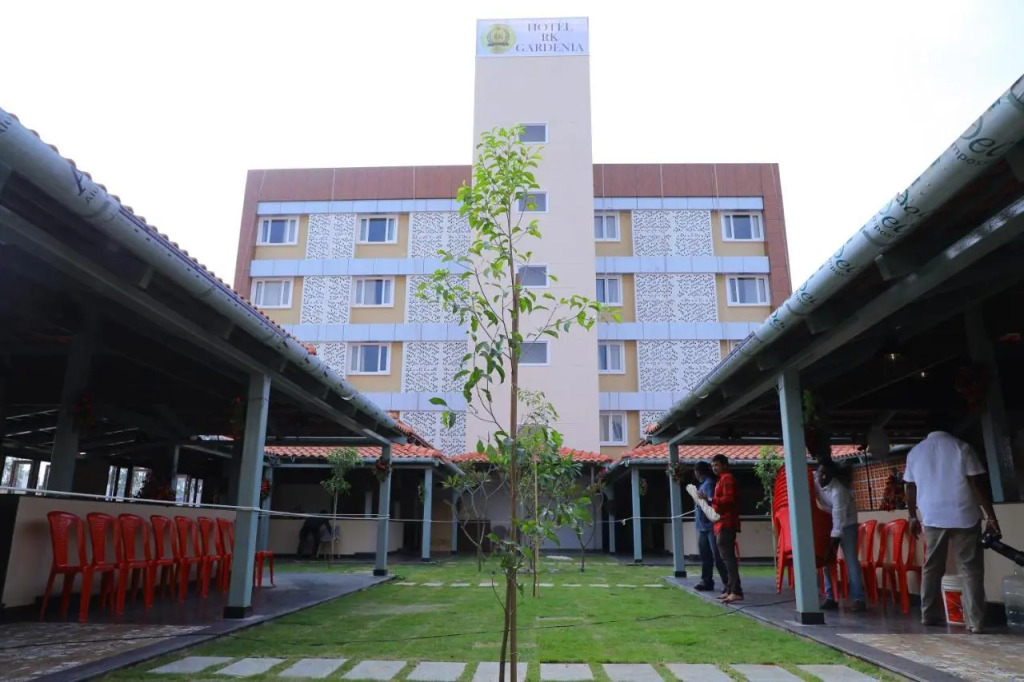 Hotel RK Gardenia