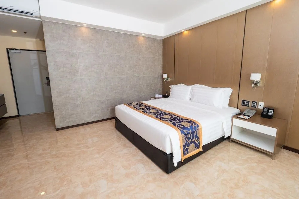 Sunday Hevea Hotel and Resort