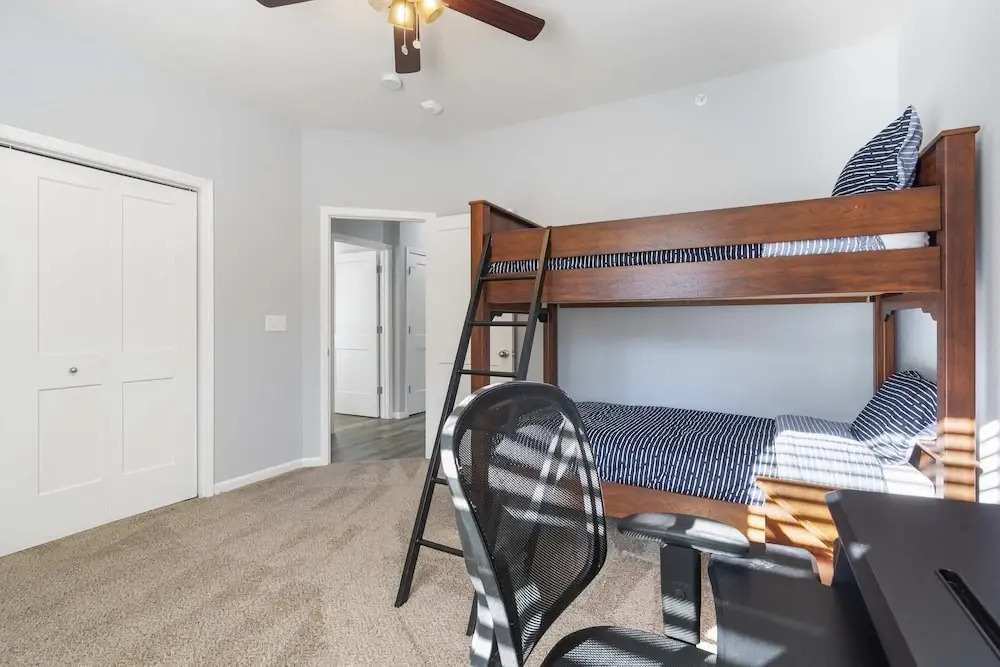 Stonebridge Escape Sleeps 8!