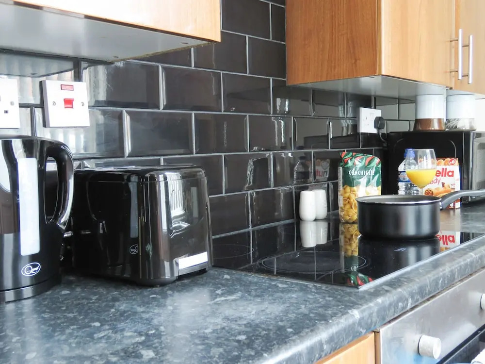 Tudors eSuites Three Bedroom House