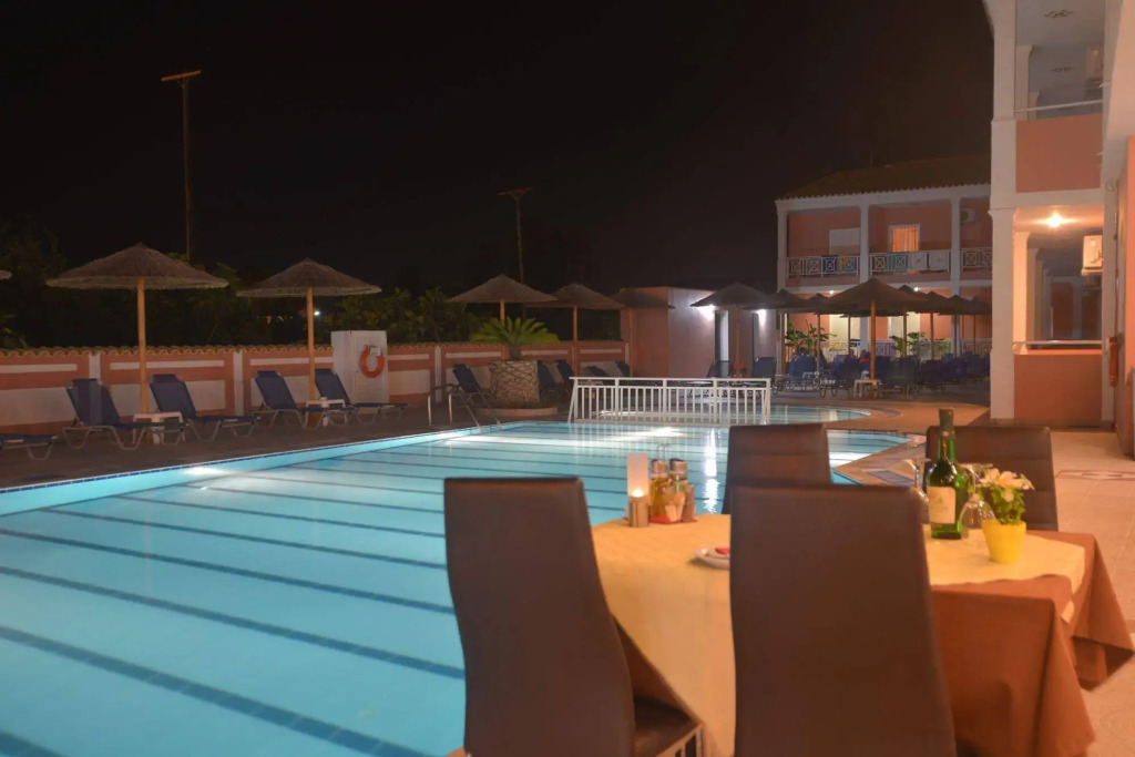 Angelina Hotel & Apartments