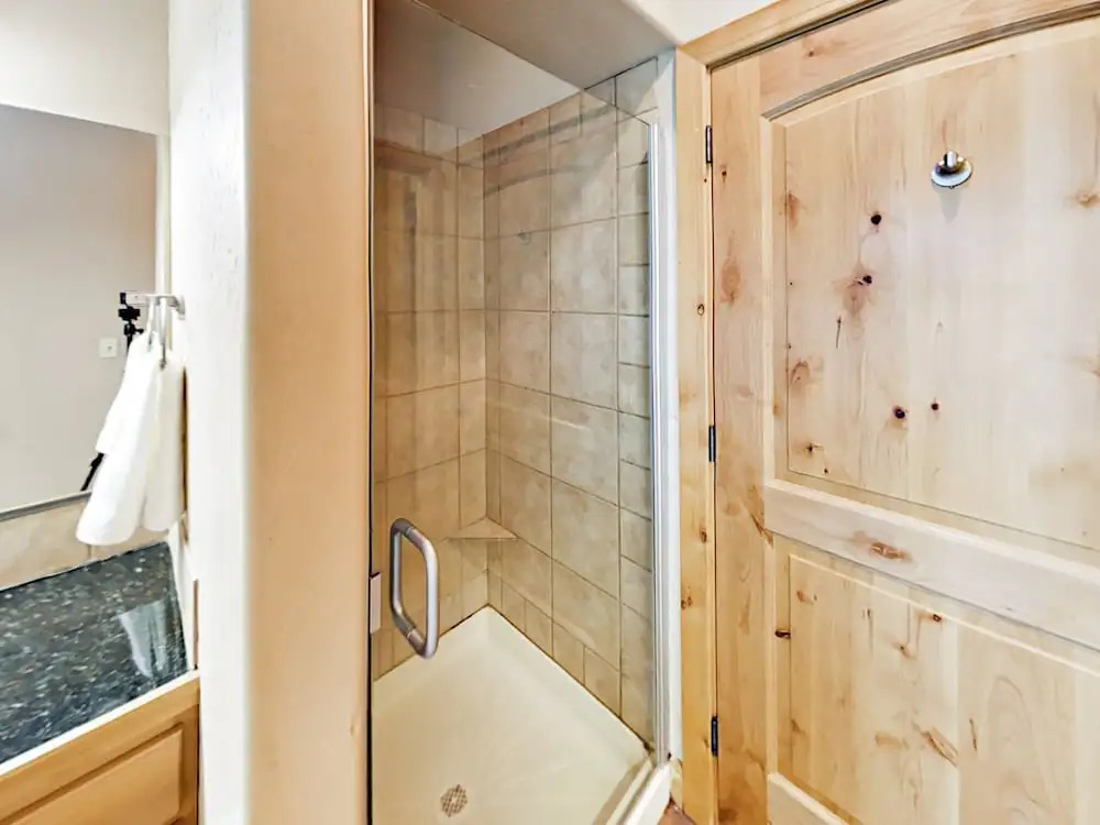 1746 Park City - 2 Br Condo