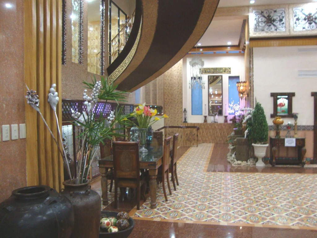 Pearlmont Hotel