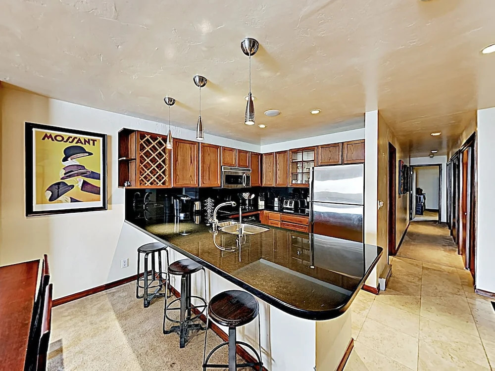 New Listing! Updated Ski Getaway -- Steps To Lift 2 Bedroom Condo