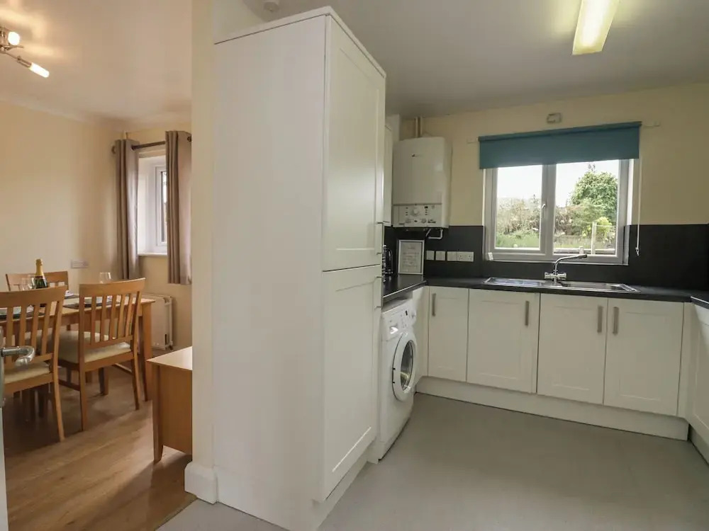 Jubilee Two Bedroom House Pet Free Baby Friendly