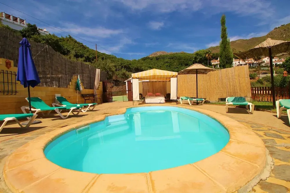 1038 Villa Cruz