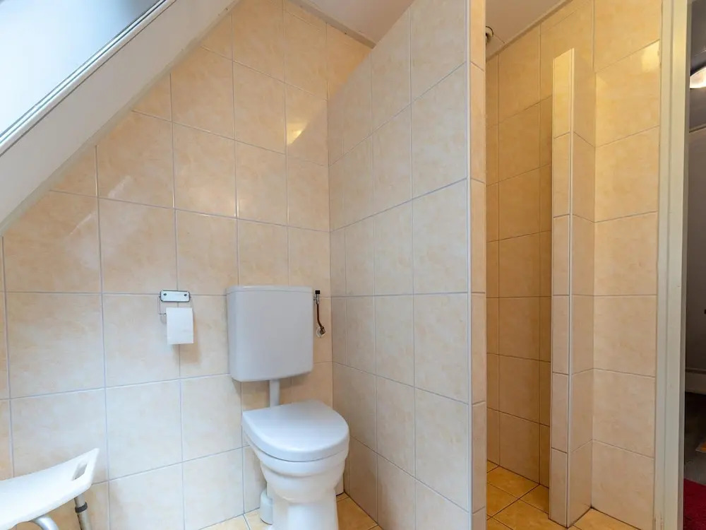 Free Holiday Home With big Garden
