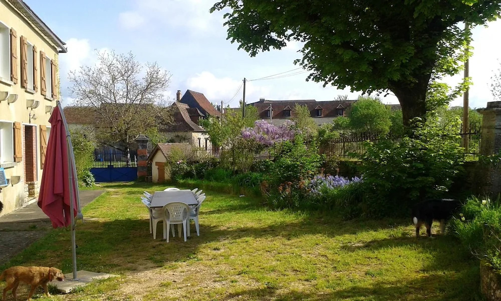 Property With 5 Bedrooms in Coulaures, With Private Pool, Enclosed Gar