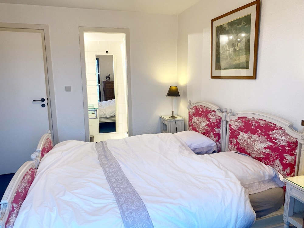Apartment in Nieuwpoort by the sea