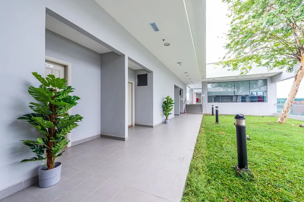 8500SF Rooftop Pool & Gym at Cyberjaya