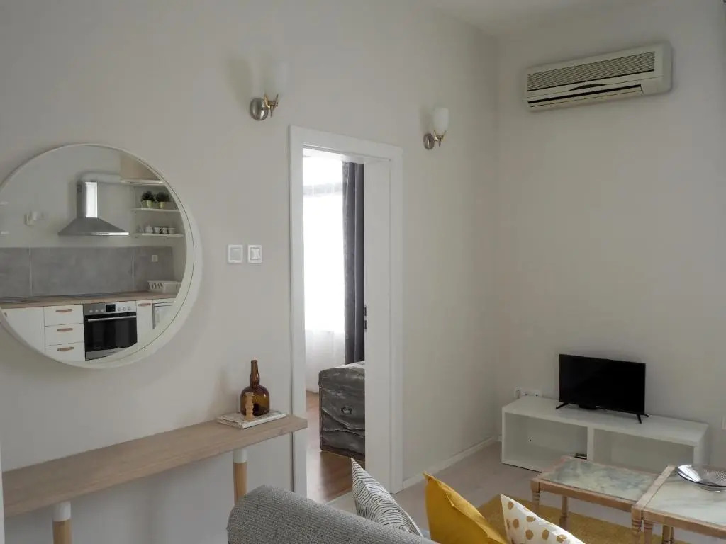 Caché ✦ Bright One-Bedroom Apartment in Sofia