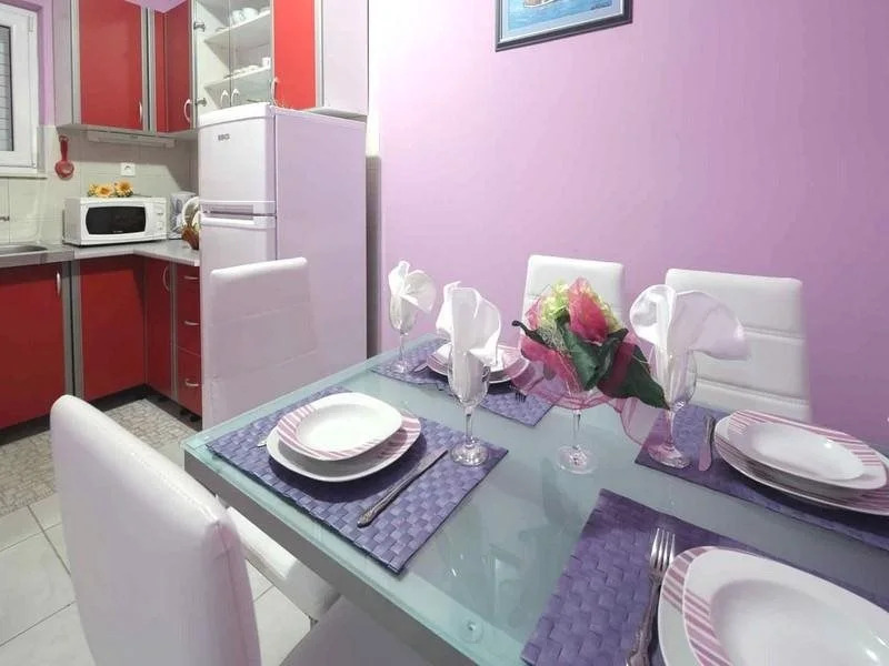 Apartments and Room Goran