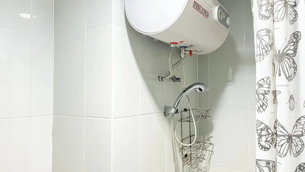 Brown Accent 2Br At Apartment Casa De Parco