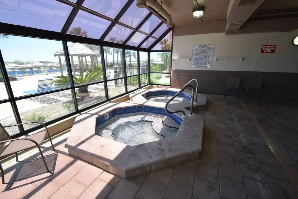 Phoenix East 510 2 Bedroom Condo by RedAwning