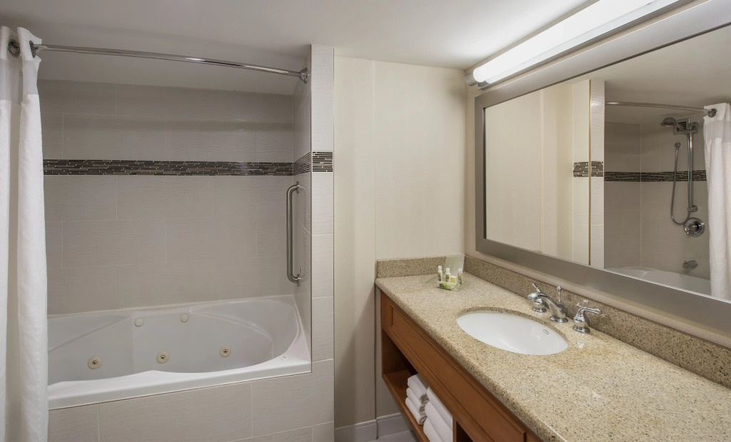 Holiday Inn Winnipeg-South by IHG