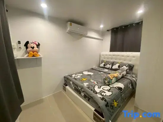 NB Bangsaen House@KL8  pool villa