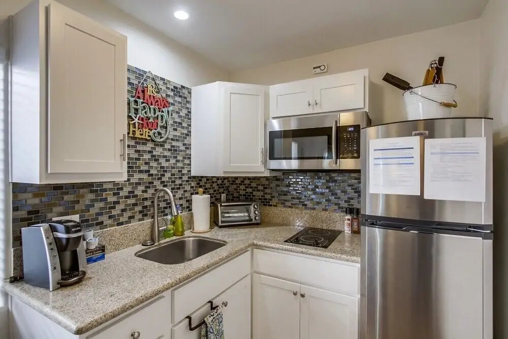 Roxy Beach House 1 1 Bedroom 1 Bathroom Condo