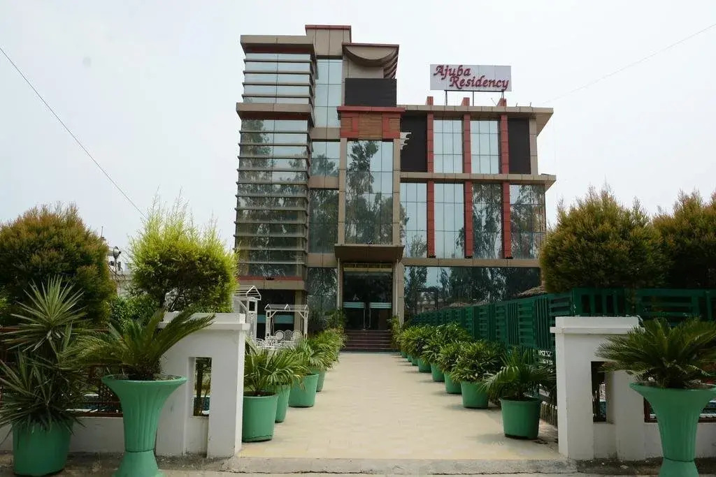 The Ajuba Residency