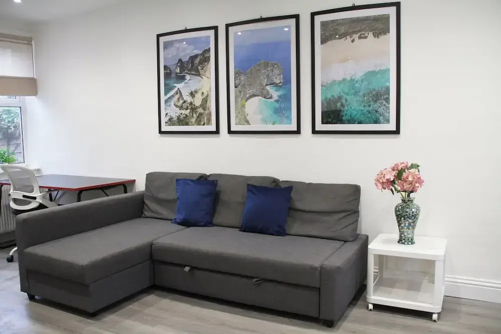 London Retreat-2 Bedroom House Parking & Garden