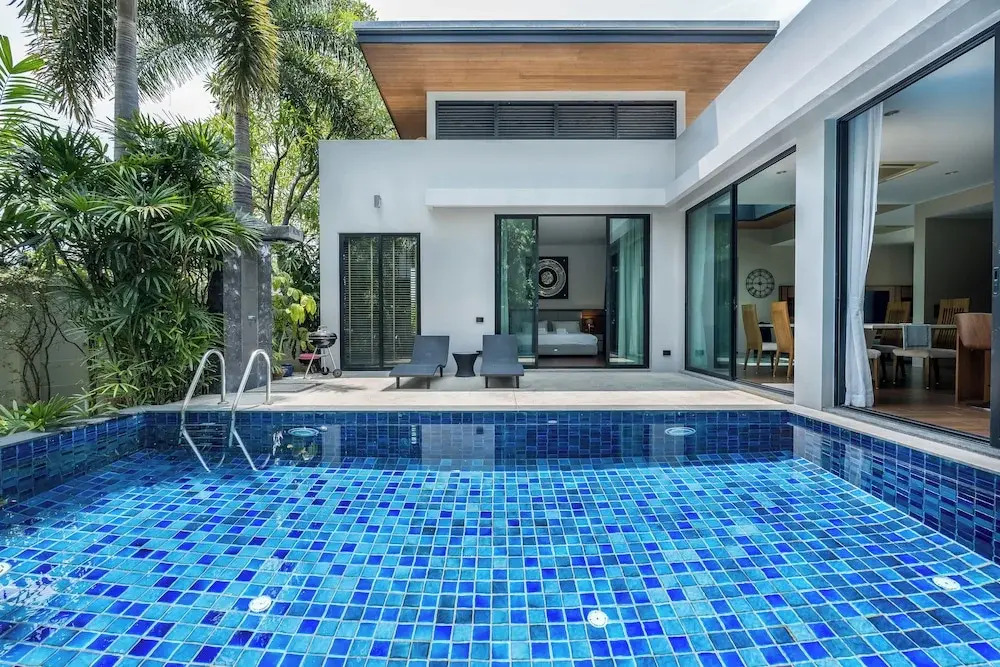 Baan Bua BT17 by Villacarte