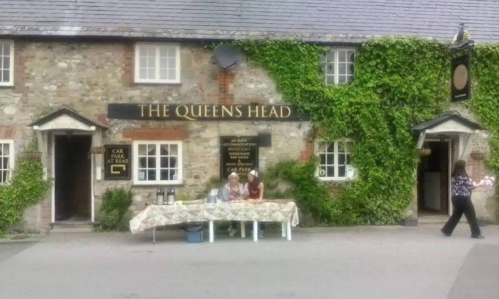 The Queens Head