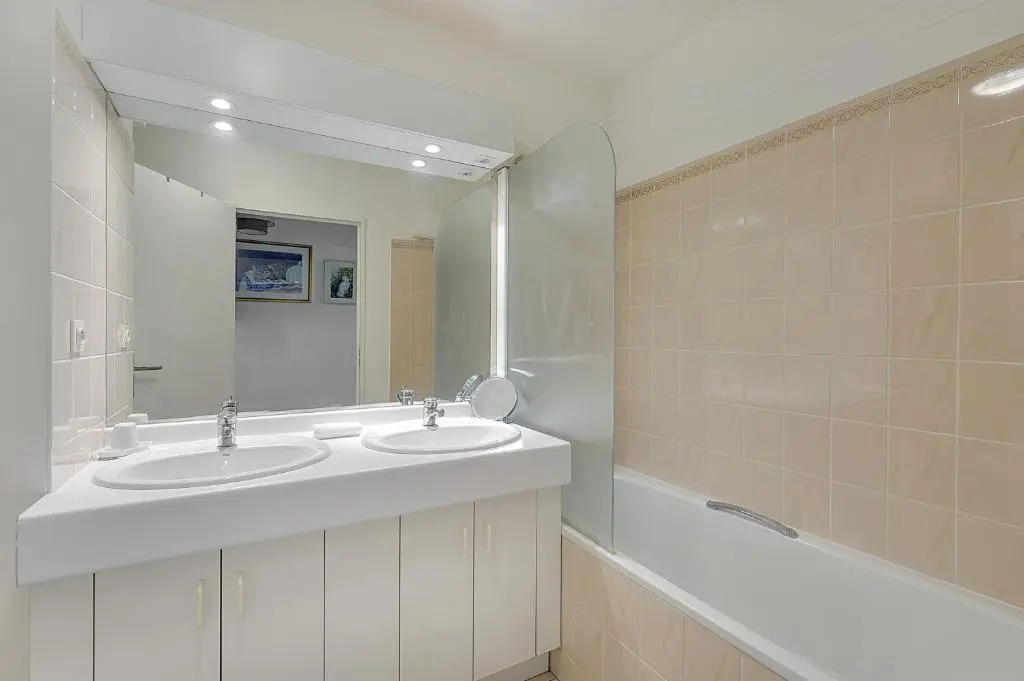 LES JARDINS DE L'OLYMPE - Appartement lumineux de 137m2