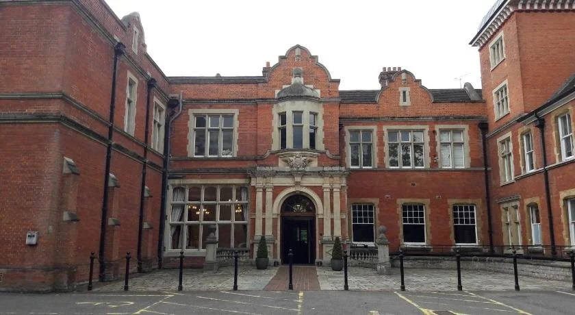 Oakwood House