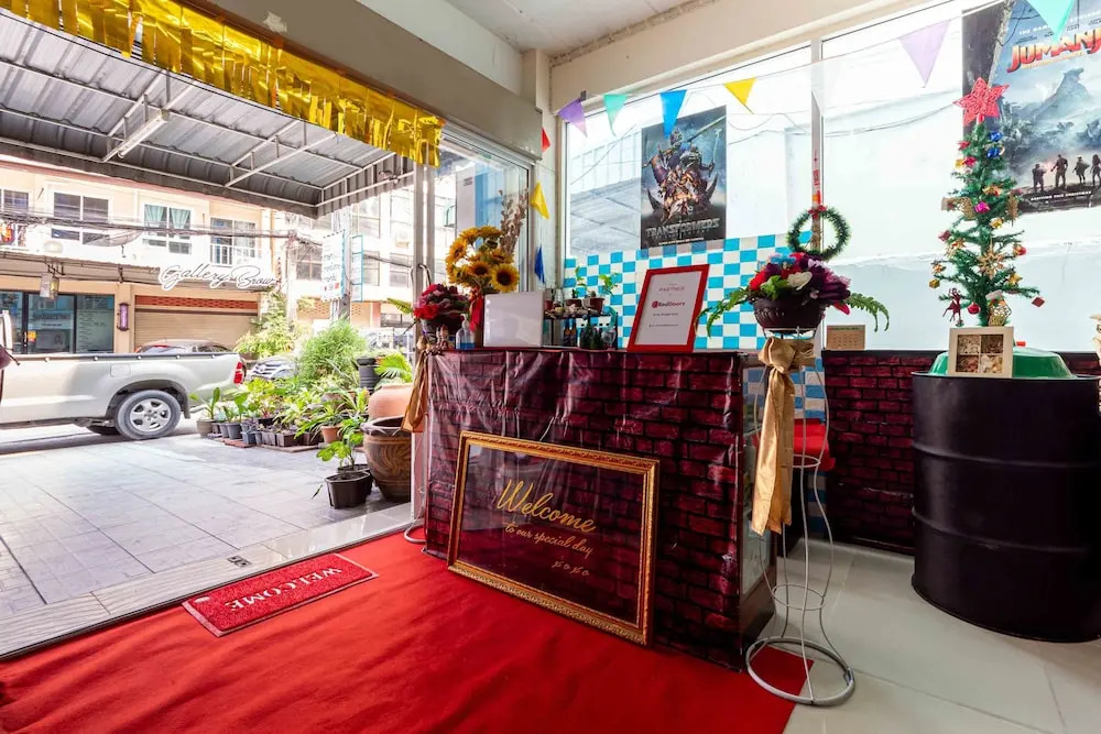 Reddoorz SI - FAH @ Bangsaen Hotel