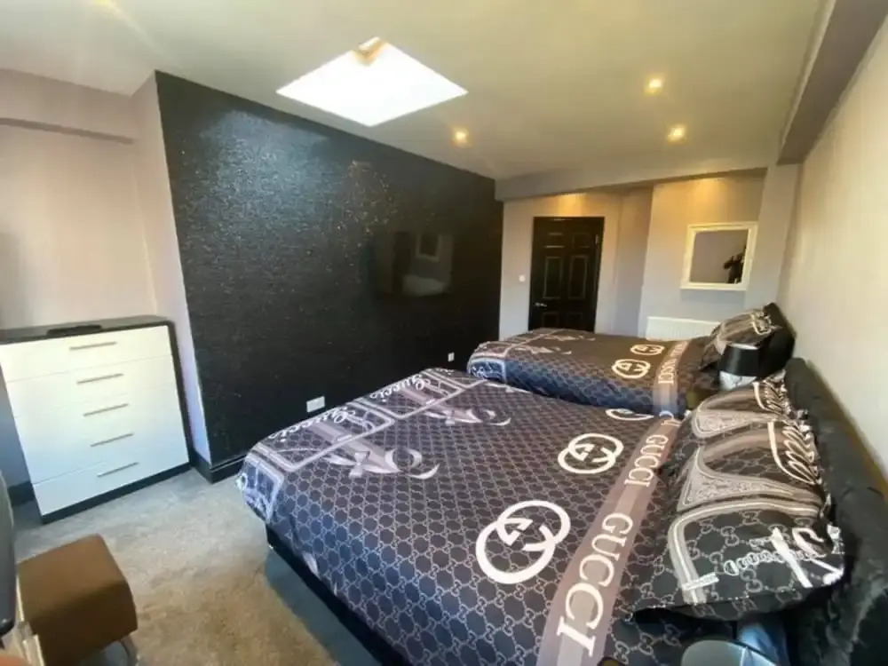 2 Bedroom Gray Apartment Blackpool