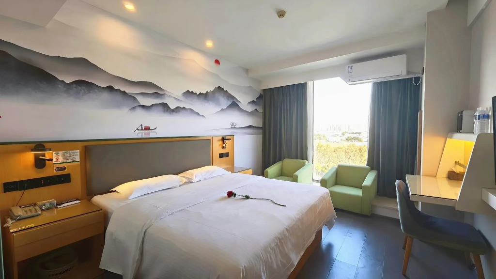 Vatica Hefei Feidong County Yuzhou Central Square Hotel