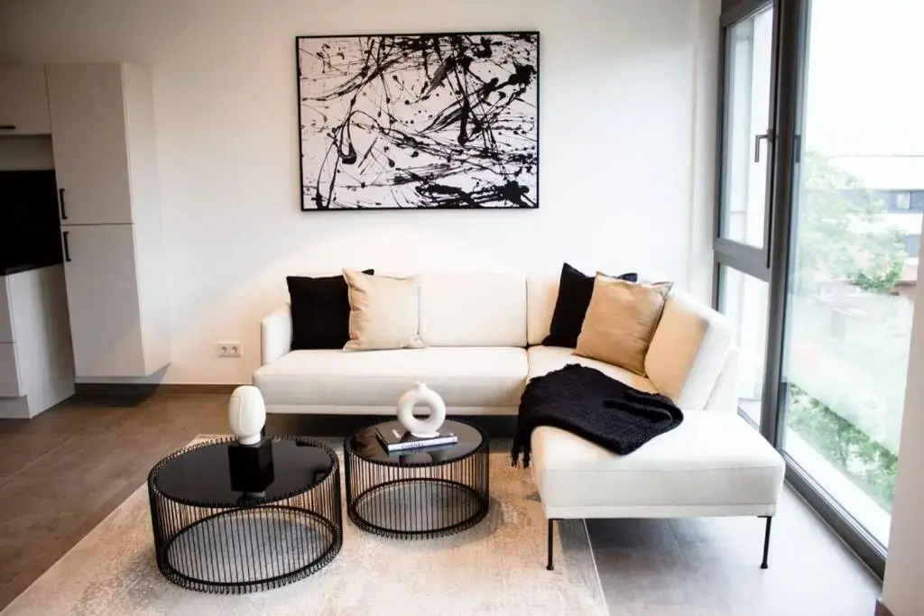 Luxuriöses Neubau-Apartment mit e-Lade Parkplatz