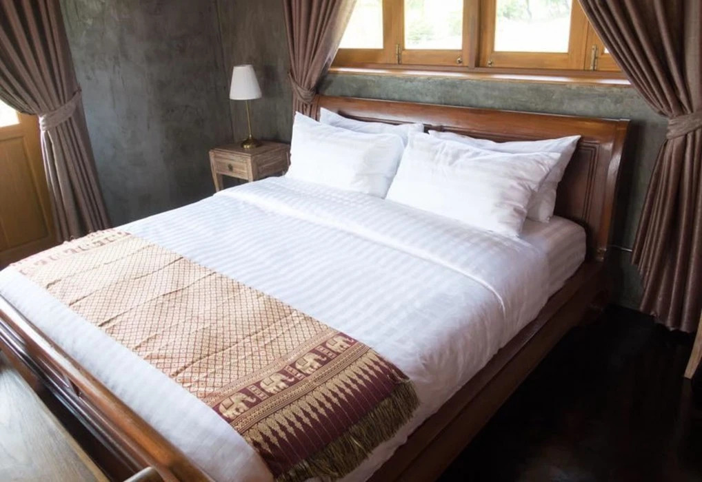 The Wes Village, incl free Breakfast & free todays dish Thai food dinner