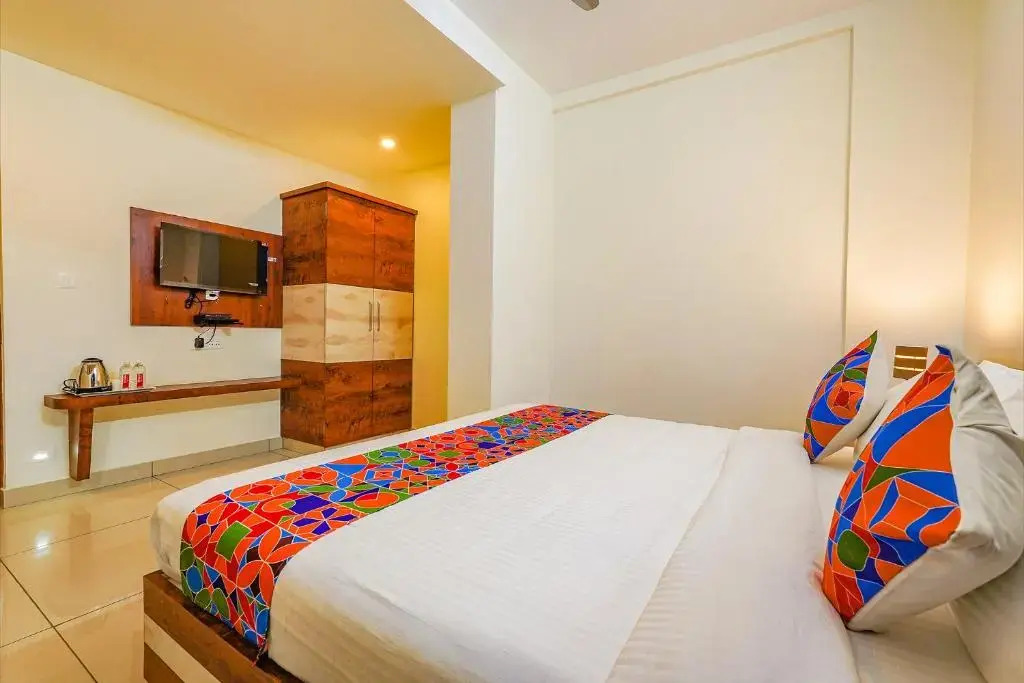 FabHotel Shakthi Suites - Nr Jayadeva Hospital