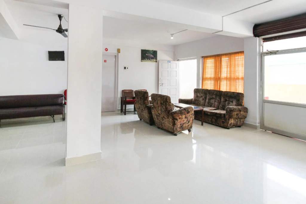 OYO 67385 Hotel Manasa